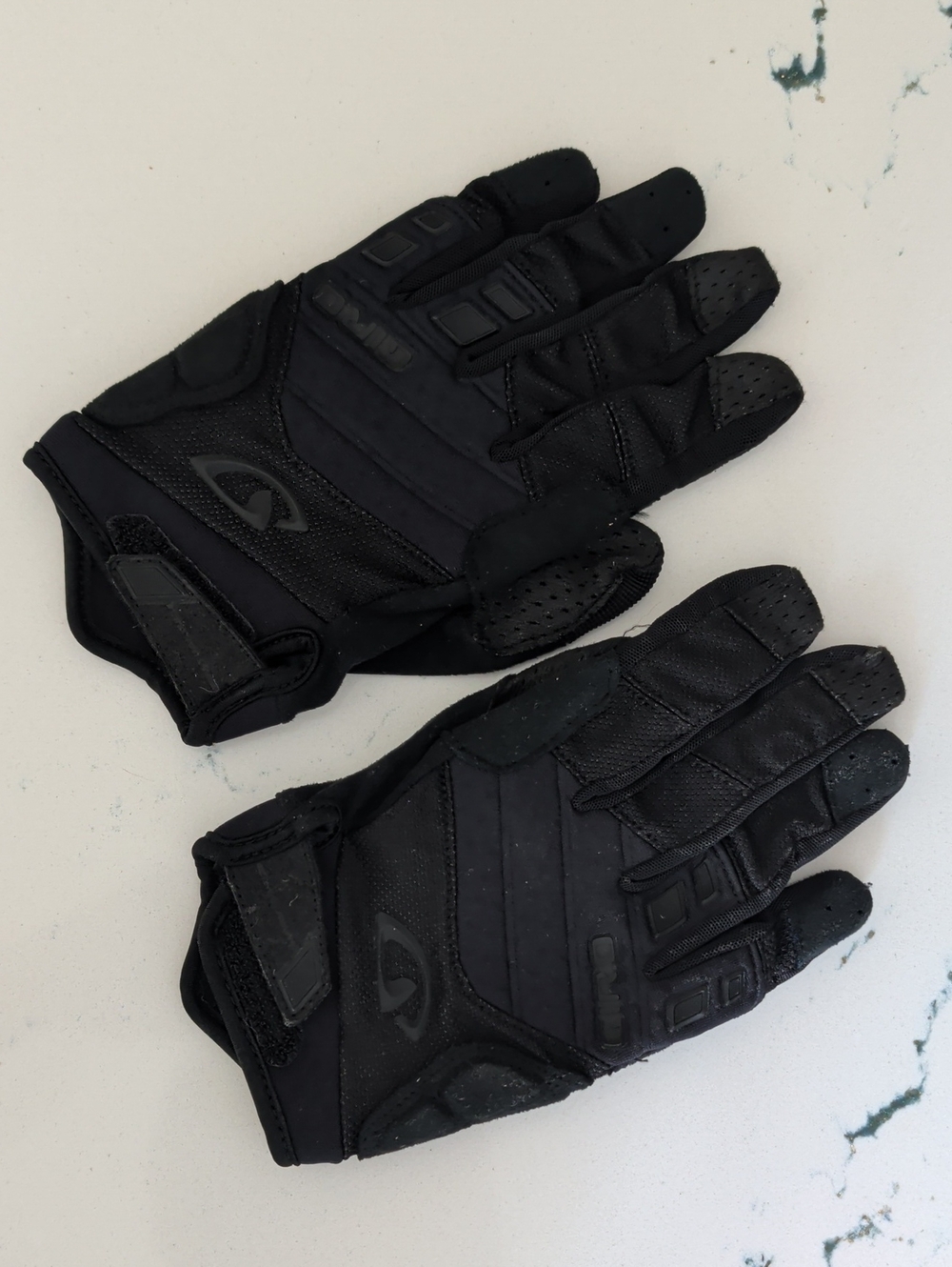 Black Tactical Touchscreen Gloves - Giro